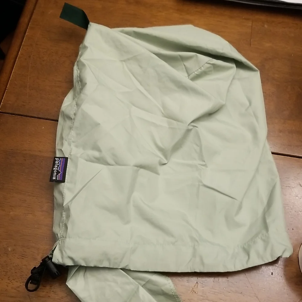 Patagonia puffer coat - Picture 8 of 12